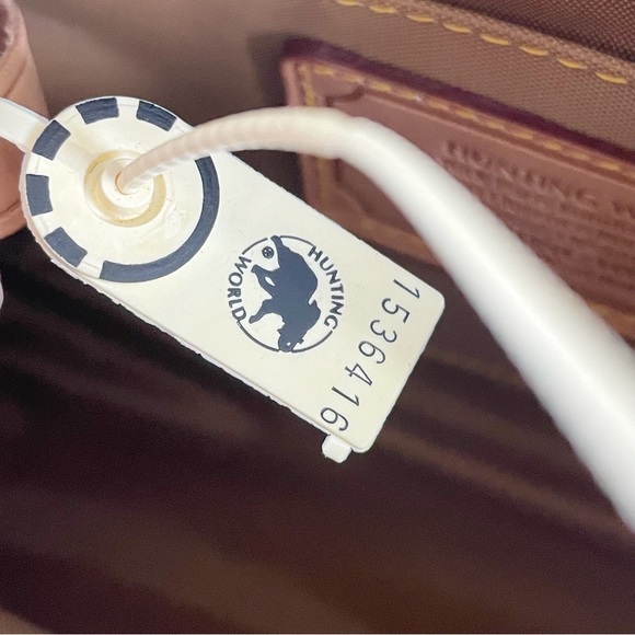 Hunting World floral coated canvas and leather crossbody shoulder bag - Picture 8 of 10